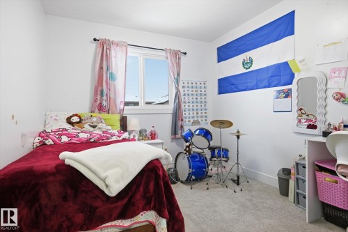 1005 Mcconachie Boulevard, Edmonton, AB - Indoor Photo Showing Bedroom