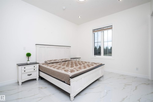 50452 Rge Rd 245, Rural Leduc County, AB - Indoor Photo Showing Bedroom