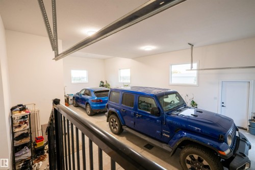 50452 Rge Rd 245, Rural Leduc County, AB - Indoor Photo Showing Garage