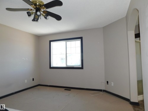 1239 Mckinney Crest, Edmonton, AB - Indoor Photo Showing Other Room