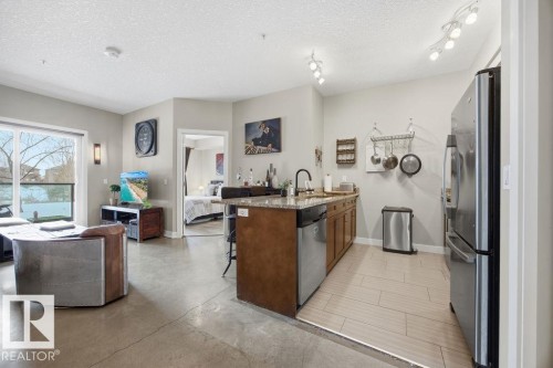112 1238 Windermere Way, Edmonton, AB - Indoor Photo Showing Kitchen