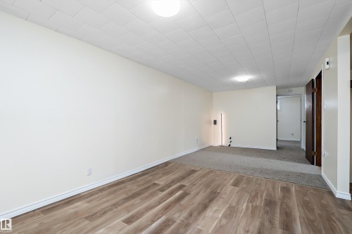 3207 107 Avenue, Edmonton, AB - Indoor Photo Showing Other Room