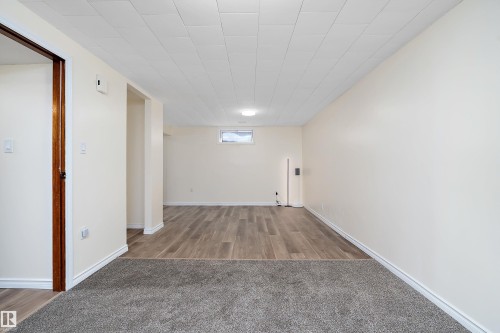 3207 107 Avenue, Edmonton, AB - Indoor Photo Showing Other Room