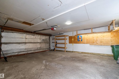 3207 107 Avenue, Edmonton, AB - Indoor Photo Showing Garage