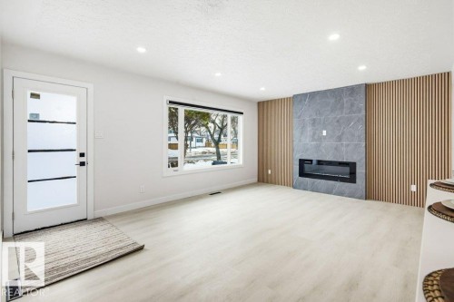 16206 83 Avenue, Edmonton, AB - Indoor Photo Showing Living Room With Fireplace