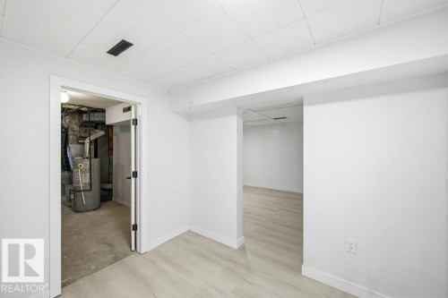16206 83 Avenue, Edmonton, AB - Indoor Photo Showing Other Room
