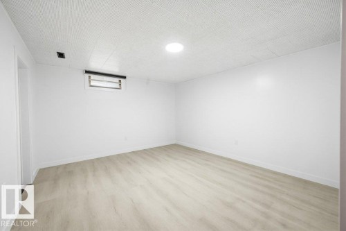 16206 83 Avenue, Edmonton, AB - Indoor Photo Showing Other Room
