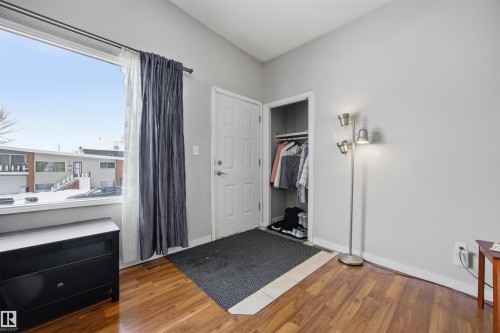 Main Level - 7918 121 Avenue, Edmonton, AB - Indoor