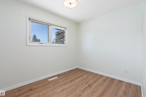 9239 Ottewell Road, Edmonton, AB - Indoor Photo Showing Other Room