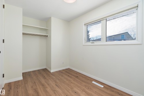 9239 Ottewell Road, Edmonton, AB - Indoor Photo Showing Other Room