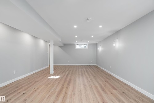 9239 Ottewell Road, Edmonton, AB - Indoor Photo Showing Other Room