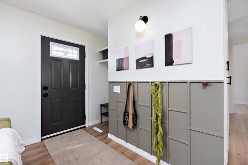 9239 Ottewell Road, Edmonton, AB - Indoor Photo Showing Other Room