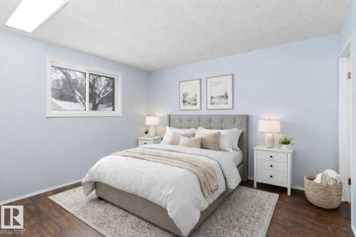 1511 104 Street, Edmonton, AB - Indoor Photo Showing Bedroom