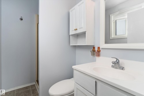 1511 104 Street, Edmonton, AB - Indoor Photo Showing Bathroom