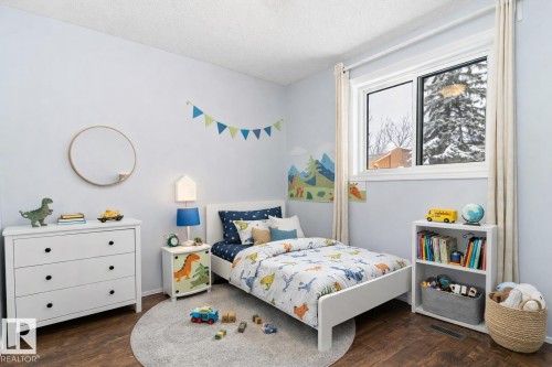 1511 104 Street, Edmonton, AB - Indoor Photo Showing Bedroom