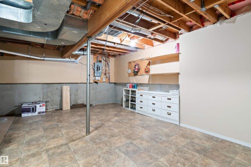 1511 104 Street, Edmonton, AB - Indoor