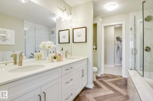 17355 3 Street, Edmonton, AB - Indoor Photo Showing Bathroom