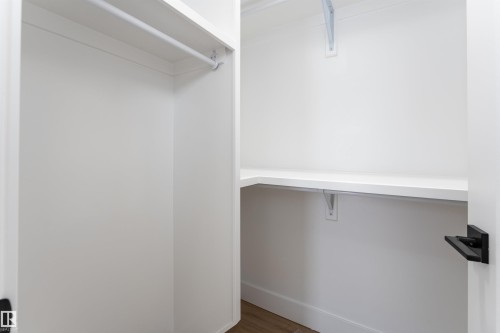 3103 Magpie Way, Edmonton, AB - Indoor With Storage