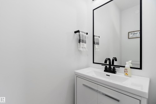 #621 55101 Ste. Anne Trail, Rural Lac Ste. Anne County, AB - Indoor Photo Showing Bathroom