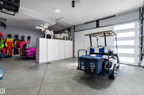 #621 55101 Ste. Anne Trail, Rural Lac Ste. Anne County, AB - Indoor Photo Showing Garage