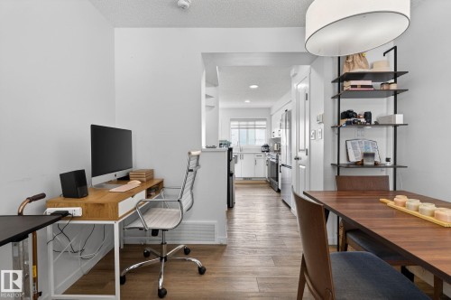 46 850 Secord Boulevard, Edmonton, AB - Indoor Photo Showing Office