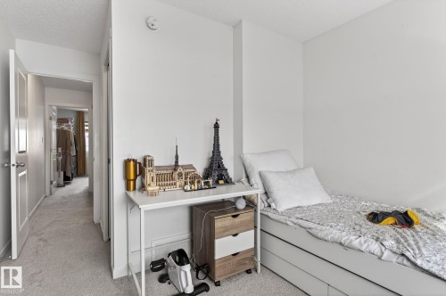 46 850 Secord Boulevard, Edmonton, AB - Indoor Photo Showing Bedroom