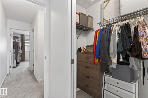 46 850 Secord Boulevard, Edmonton, AB - Indoor With Storage