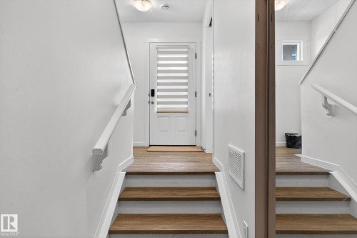 46 850 Secord Boulevard, Edmonton, AB - Indoor Photo Showing Other Room