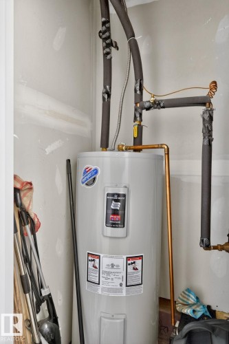 46 850 Secord Boulevard, Edmonton, AB - Indoor Photo Showing Basement