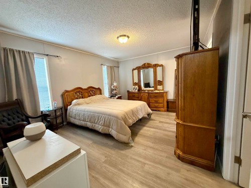 1 Jutland Crescent, Stony Plain, AB - Indoor Photo Showing Bedroom