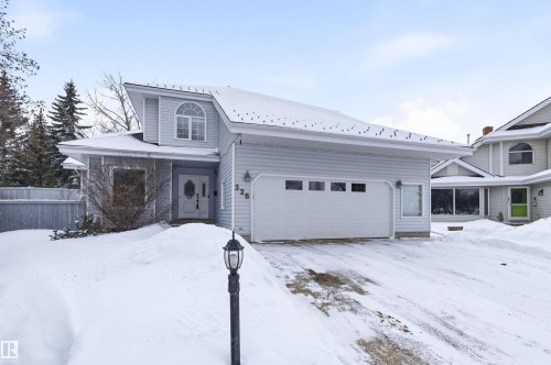 View of traditional-style house - 326 O'Connor Close, Edmonton, AB - Outdoor With Facade