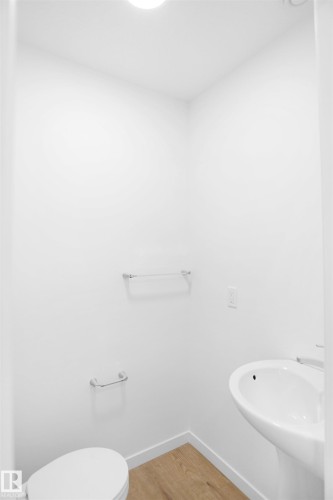 5158 River'S Edge Way, Edmonton, AB - Indoor Photo Showing Bathroom
