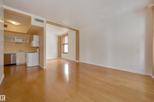 902 10134 100 Street, Edmonton, AB - Indoor