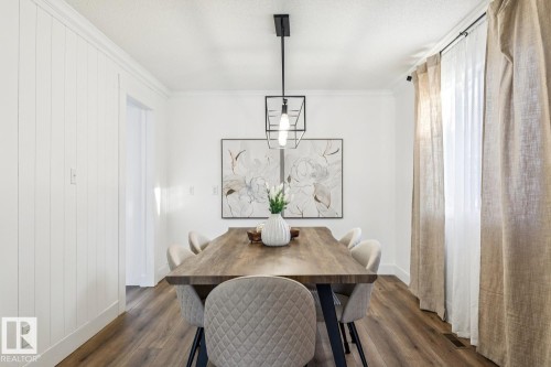 3021 105A Street, Edmonton, AB - Indoor Photo Showing Dining Room