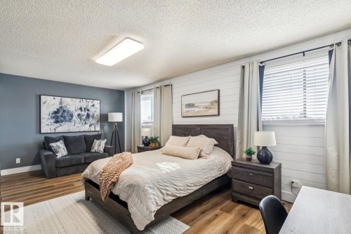 3021 105A Street, Edmonton, AB - Indoor Photo Showing Bedroom