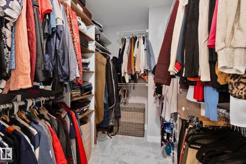 Walk in closet with light carpet - 324 41 Street, Edmonton, AB - Indoor With Storage