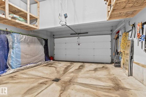 View of garage - 324 41 Street, Edmonton, AB - Indoor Photo Showing Garage
