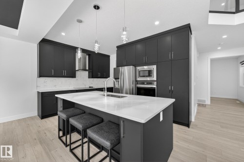 4413 39 Street, Beaumont, AB - Indoor Photo Showing Kitchen With Upgraded Kitchen