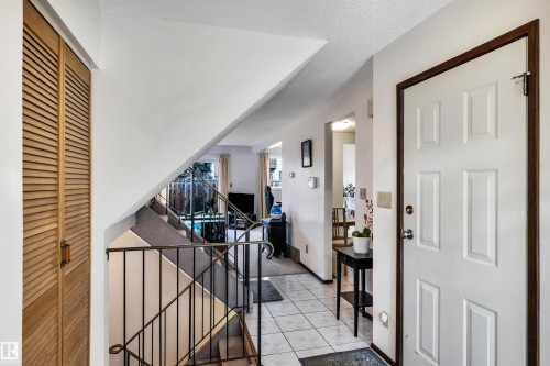 3314 130A Avenue, Edmonton, AB - Indoor Photo Showing Other Room