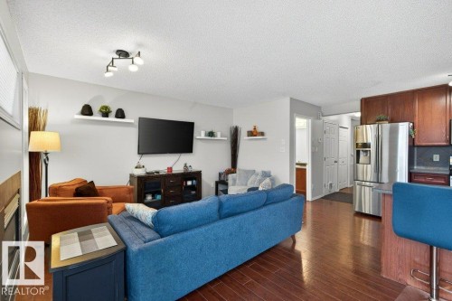 3457 11 Street, Edmonton, AB - Indoor