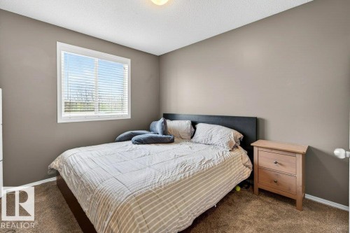 3457 11 Street, Edmonton, AB - Indoor Photo Showing Bedroom