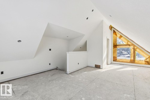 7928 97 Avenue Nw, Edmonton, AB - Indoor Photo Showing Other Room