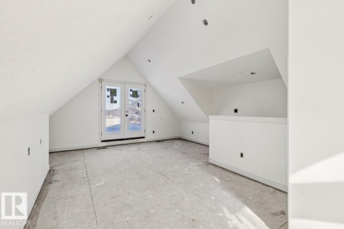 7928 97 Avenue Nw, Edmonton, AB - Indoor Photo Showing Other Room