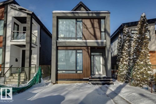 7928 97 Avenue Nw, Edmonton, AB - Outdoor