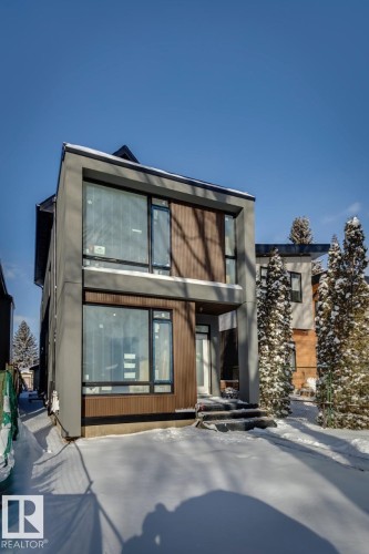 7928 97 Avenue Nw, Edmonton, AB - Outdoor