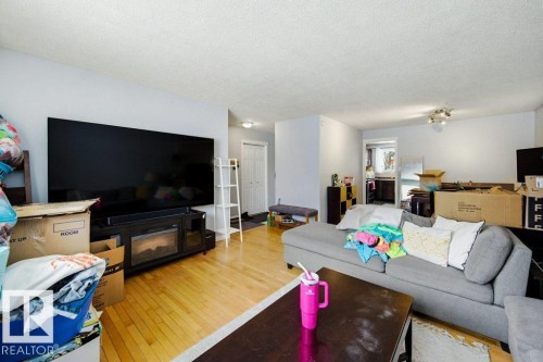 41 Alpine Boulevard, St. Albert, AB - Indoor Photo Showing Living Room