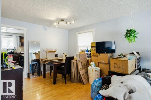 41 Alpine Boulevard, St. Albert, AB - Indoor