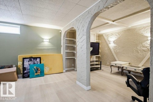 41 Alpine Boulevard, St. Albert, AB - Indoor