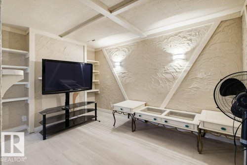 41 Alpine Boulevard, St. Albert, AB - Indoor