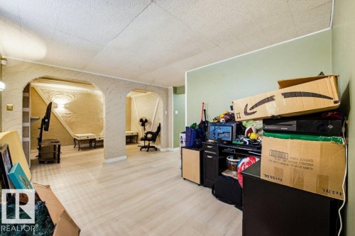 41 Alpine Boulevard, St. Albert, AB - Indoor